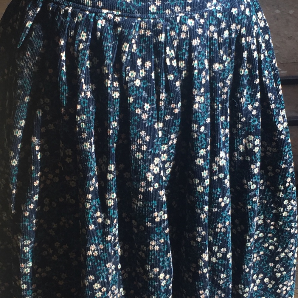 Black Green Red Cream Vintage Floral Corduroy Skirt - Picture 3 of 7